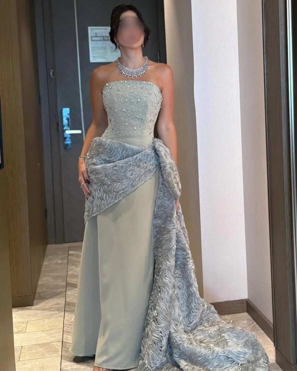 Customized Modern Style Exquisite Charmeuse Rhinestone Ruched Straight Strapless Long Dresses Bespoke Occasion Dresses Matching