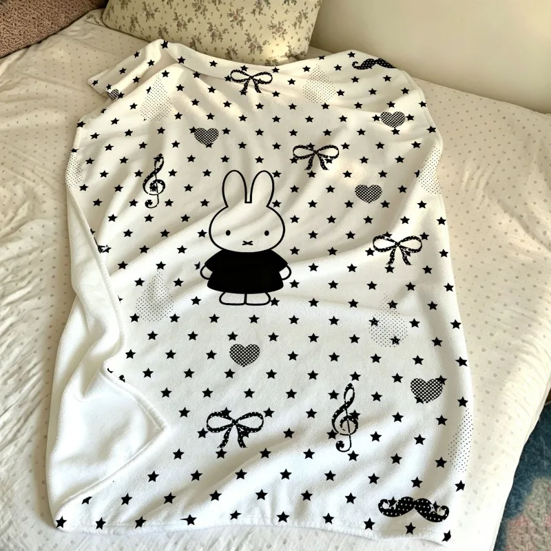 Kawaii Miffy Rabbit Flannel Blanket Lovely Wavy Dot Small Fresh Air Conditioning Blanket Blanket Spring and Fall Thin Shawl