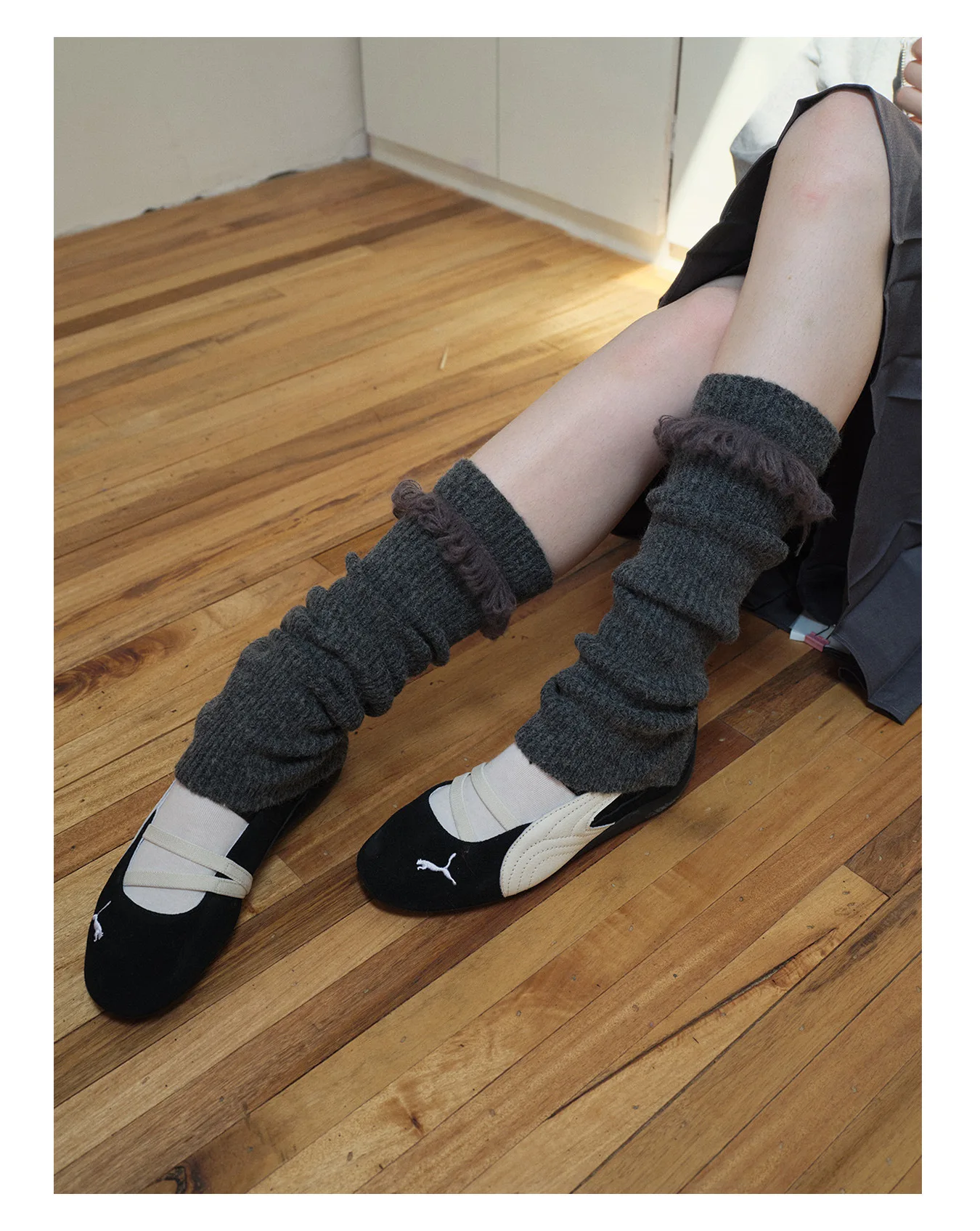 ถุงเท้าไหมพรมผสมขนสัตว์แบบพู่ห้อยสำหรับผู้หญิง สไตล์เกาหลี Y2K ถุงเท้ากันหนาวแบบหลวมๆ สำหรับฤดูหนาว ถุงเท้าอุ่นน่อง