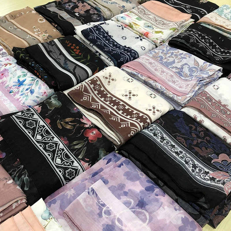 2024 High Quality Tudung Bawal  Premium Cotton Voile Printed Square Scarf woman Hijab Bidang Hot  Muslim 110*110