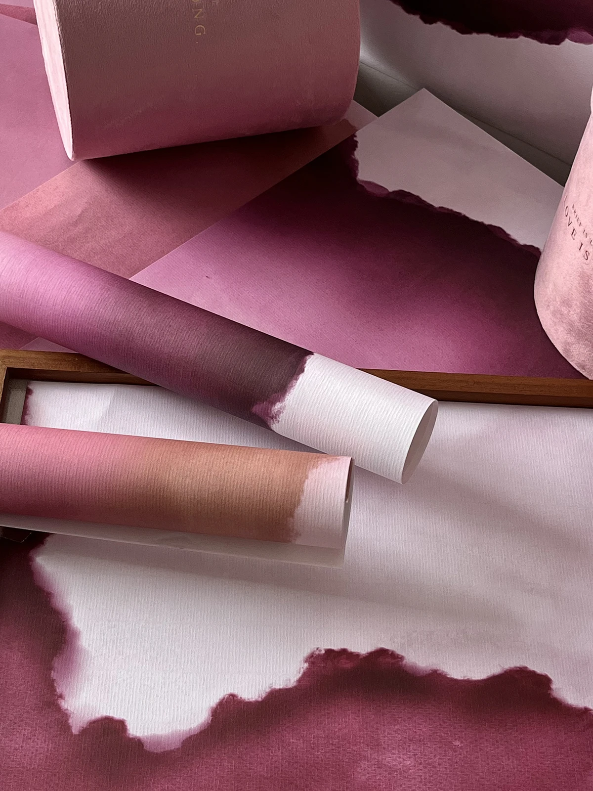 

Watercolor Seepage Oil Painting Texture Diffusion Flower Bouquet Gift Wrap Paper ket Size Artistic Floral Design