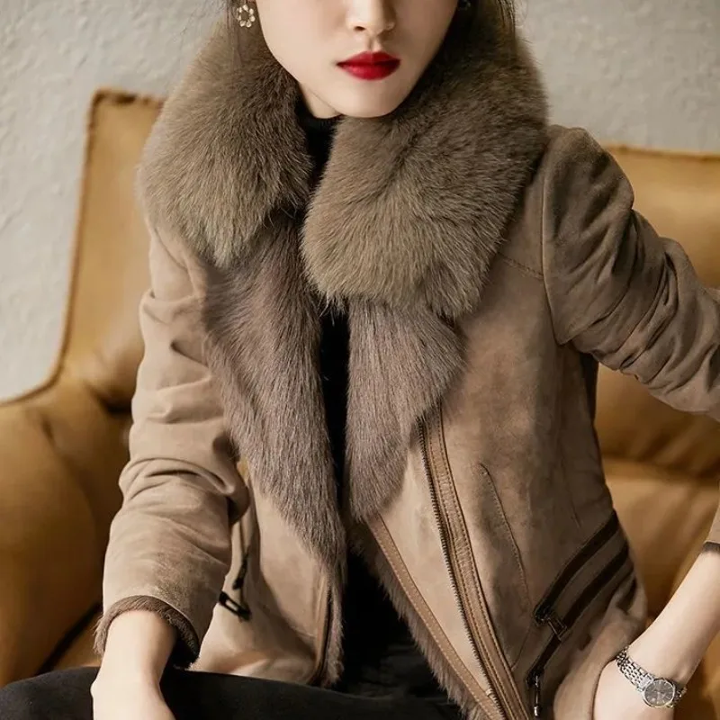 New Winter 2023 All-in-one Plush Fur Jacket Women Slimming Blazer Collar Casual Tailored Collar Short-Length Simple Coat Trend