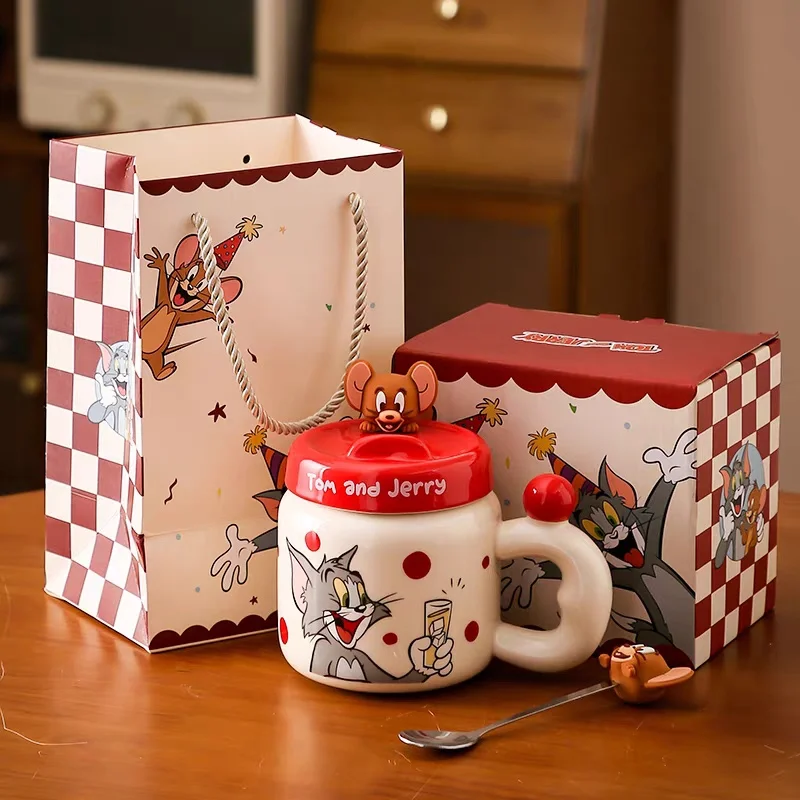 متوفر 560 مل كارتون أنيمي توم وجيري كوب ماء سيراميك للزوجين ماكياج منزلي لطيف الإفطار كوب قهوة بالحليب هدية عيد ميلاد