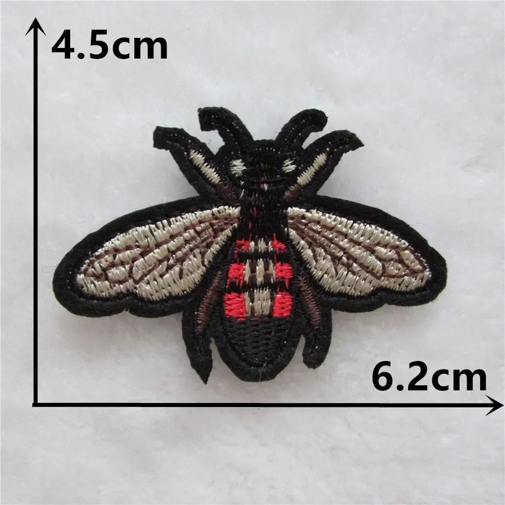 Hot sale Mix Style Bee ,Honey Stripes Patches Embroidery Iron On Patch Decoration Accessories insect thermo-stickers for clothes