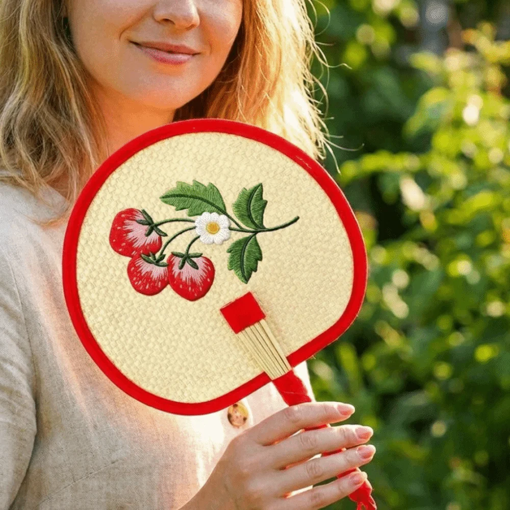Gift Chinese Style Hand-Woven Fan Portable Retro Decorative Handheld Fans Lightweight Eco-Friendly Hand Cranked Fan Summer Use