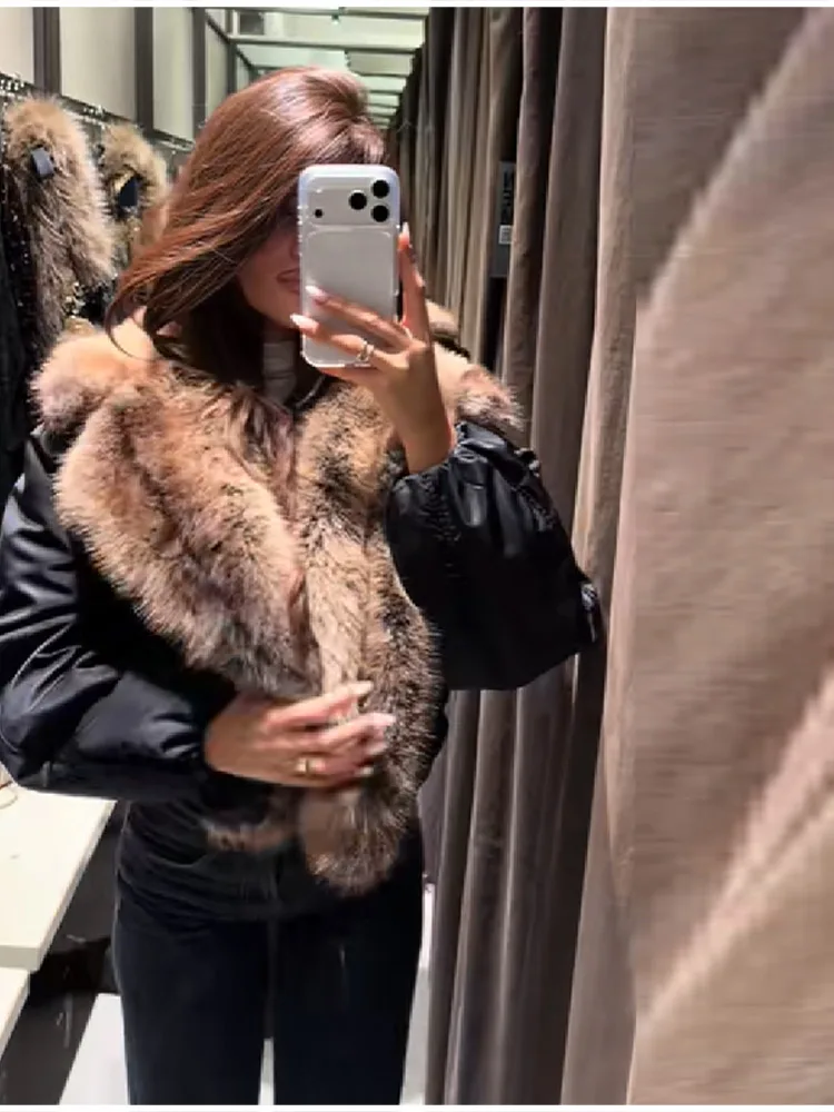 

Winter Fashion Big Faux Fur Cotton Collar Coat For Women Trend Long Sleeves Warm Loose Jacket 2025 New Lady Daily Streetwears