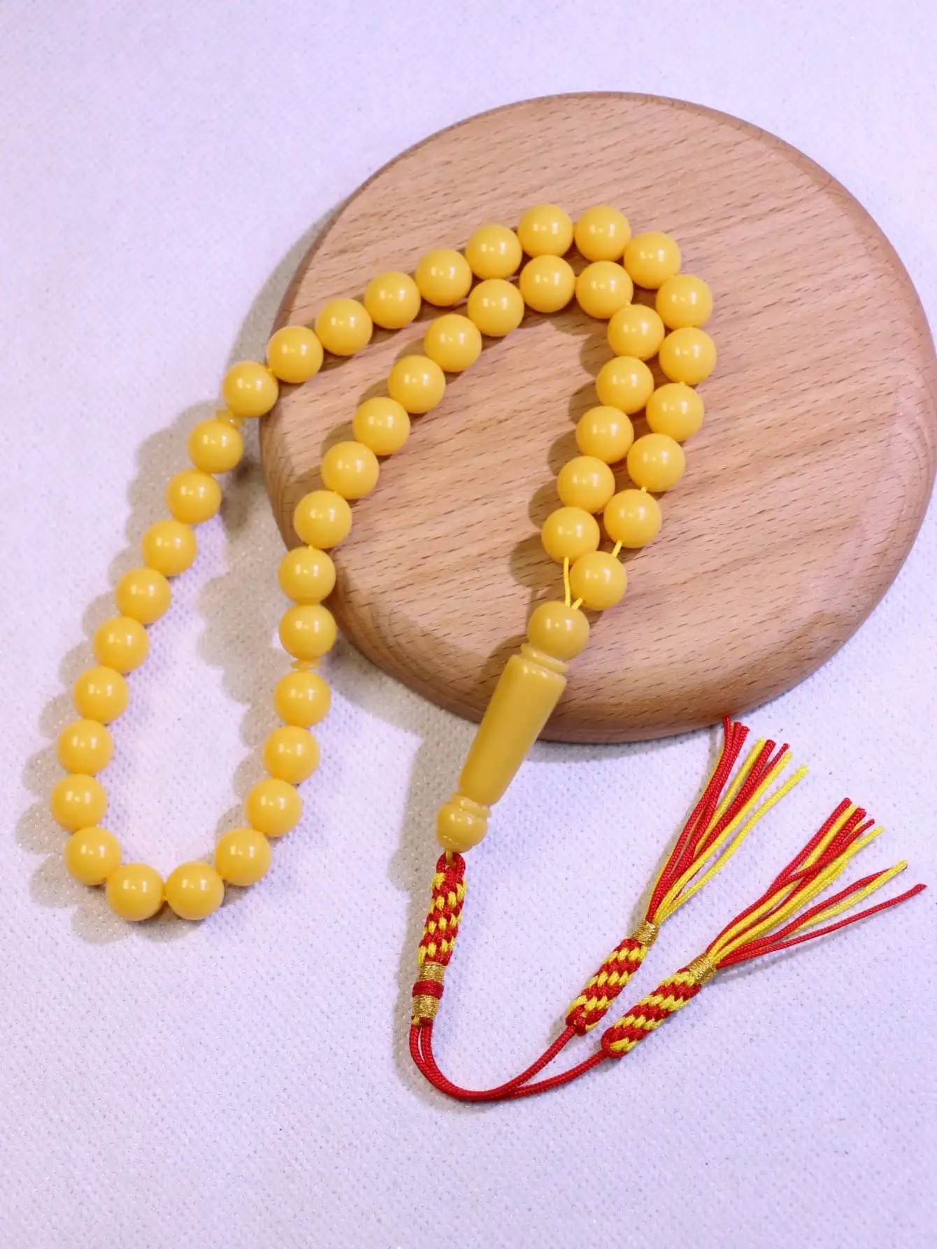 1PC Yellow Red 45 Beads 10mm Tassel Pendant Islamic Prayer Beads Resin Hand Woven Muslim Worship Tasbih Ideal for Eid al-Fitr Ra