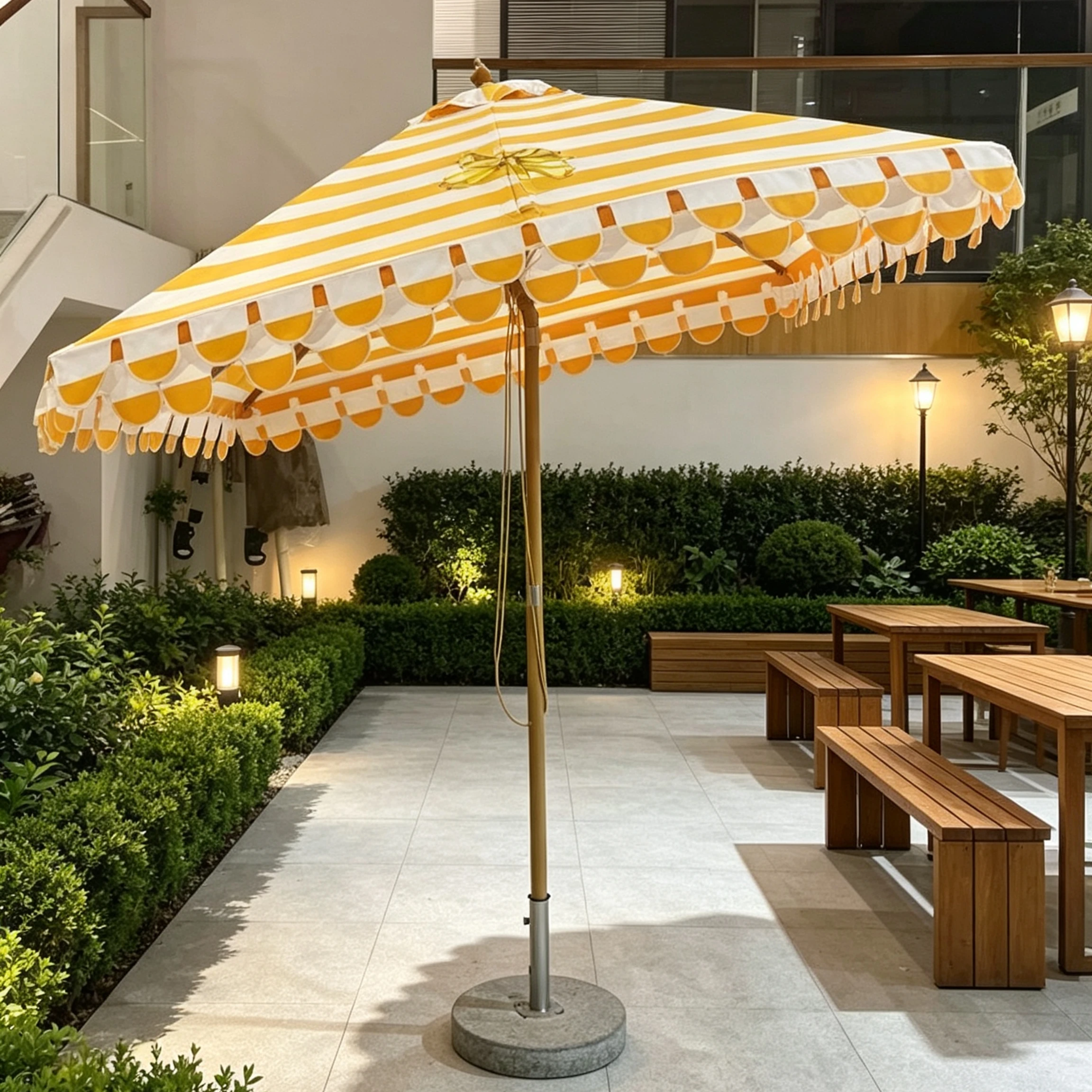 Factory Tiltable Big Size Outdoor Patio Umbrella Heavy Duty Waterproof With Edge For Garden Beach Hotel Cafe & Patio Use-Car