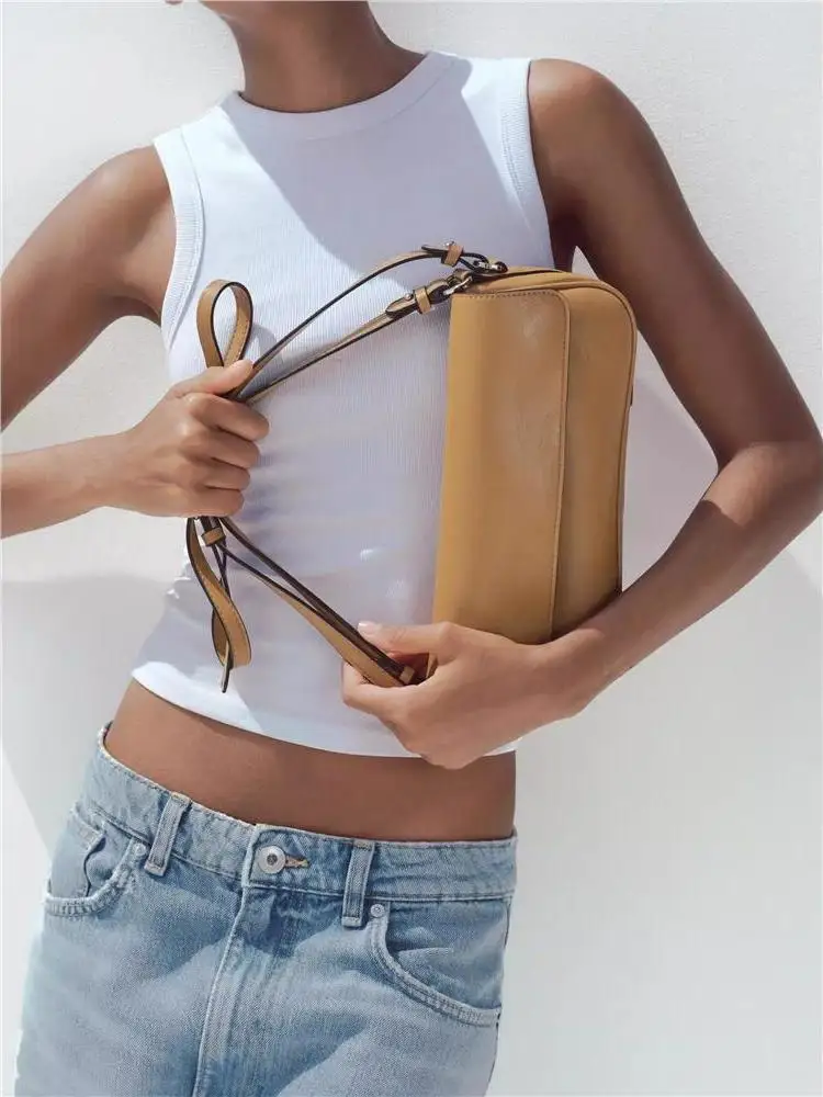 

Fashionable Underarm Bag for Women New Autumn 2025 Deep Brown Yellow Double Handle Flip Cover Bag Casual Style Handbag