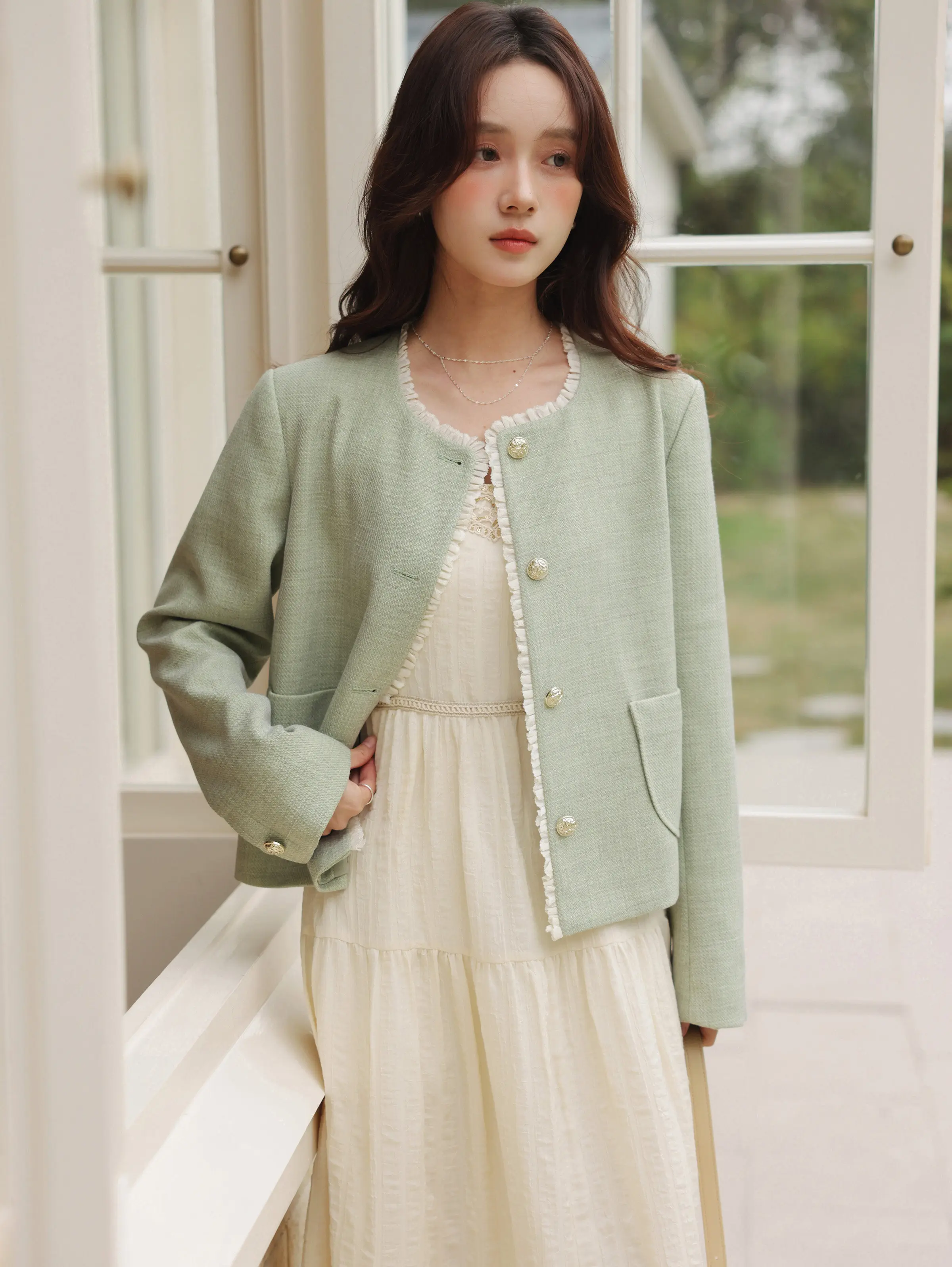 Women Early Spring Tweed Jacket with Padded Shoulders Round Neck Slim Fit Elegant Commuter Top for Lady Sophisticated Daily Wear