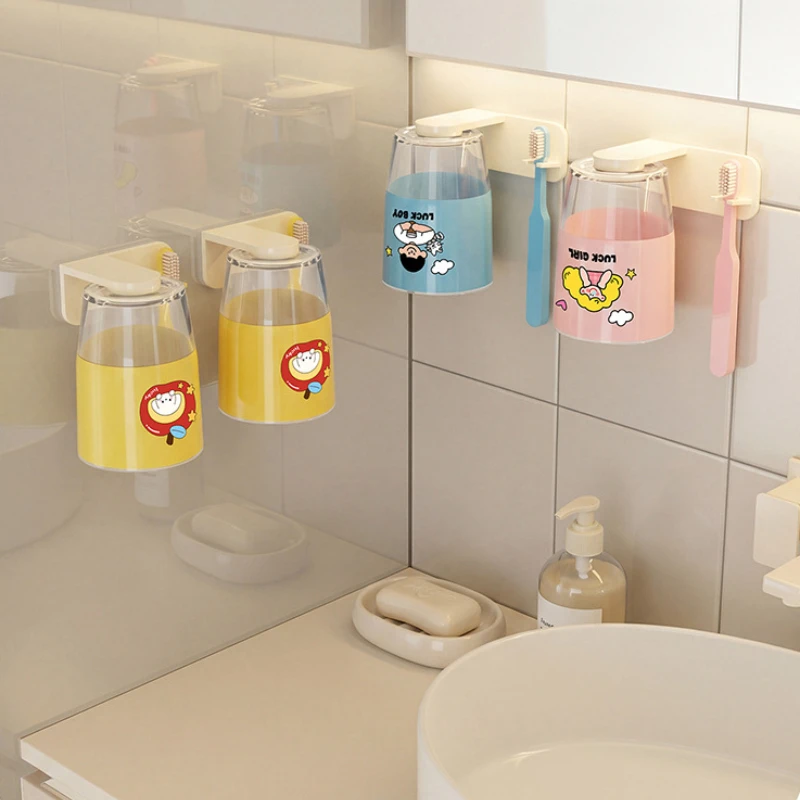 Household Bathroom Magnetic Suction Hanging Mouthwash Cup, Household Non Perforated Dental Cup, Inverted Wall Hanging Rack