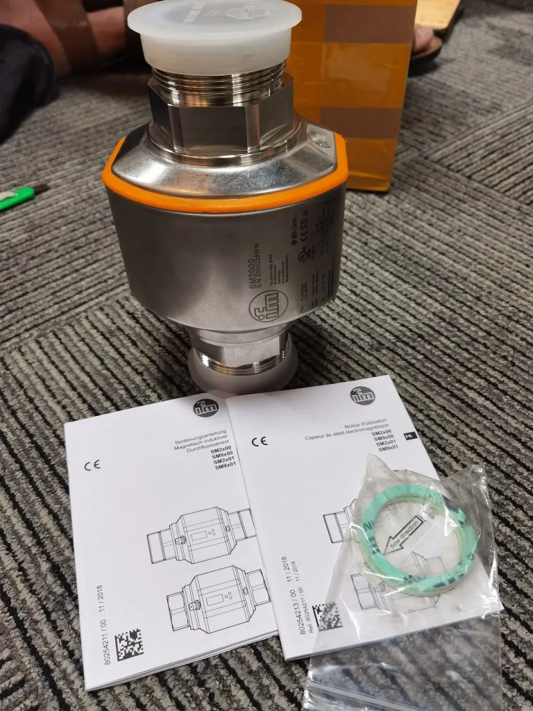 Postage IFM SM2000 Flow Sensor Original Spot