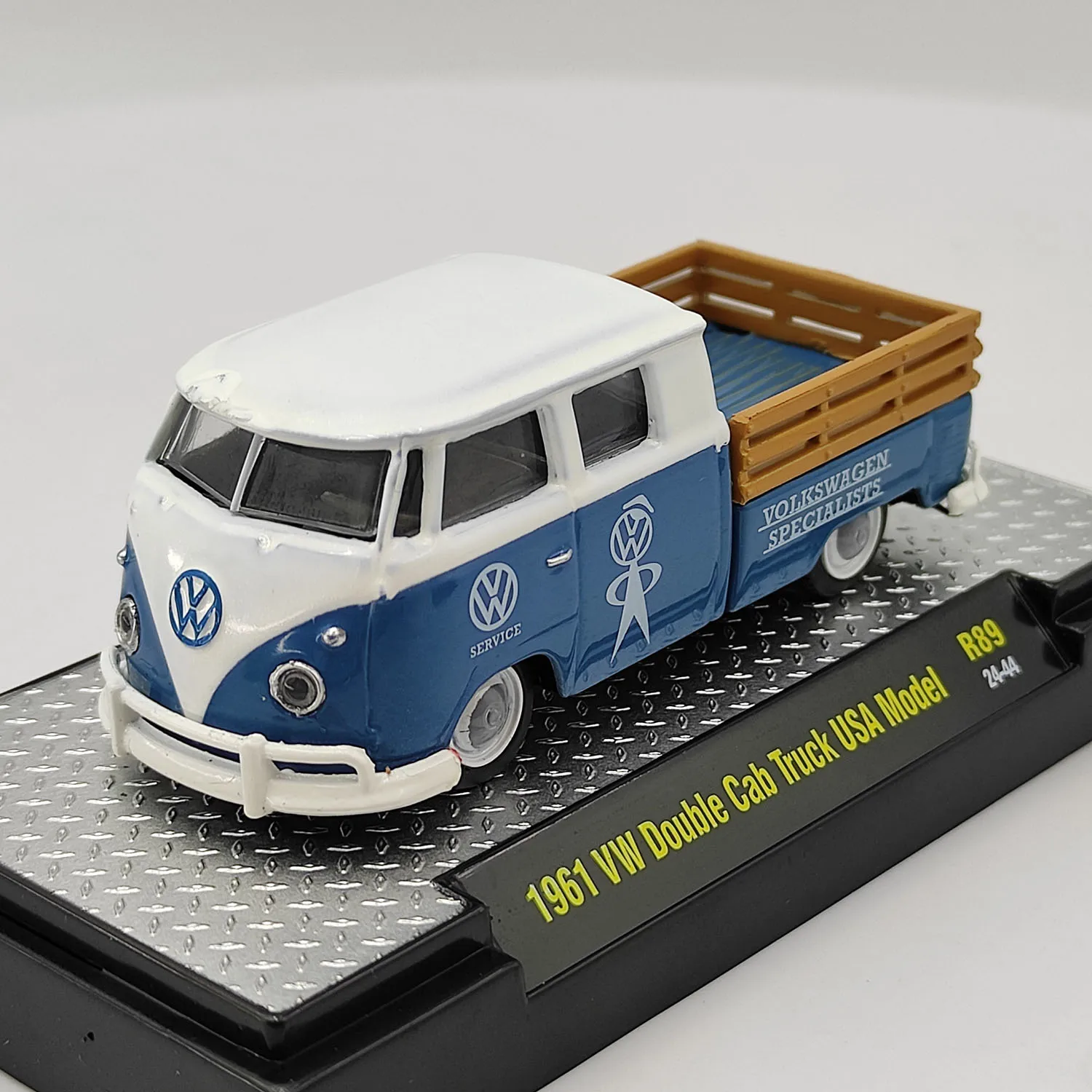 ダイキャスト M2 1/64 スケール 1961 VW トラック合金車モデルグッズおもちゃギフトお土産ディスプレイ飾り