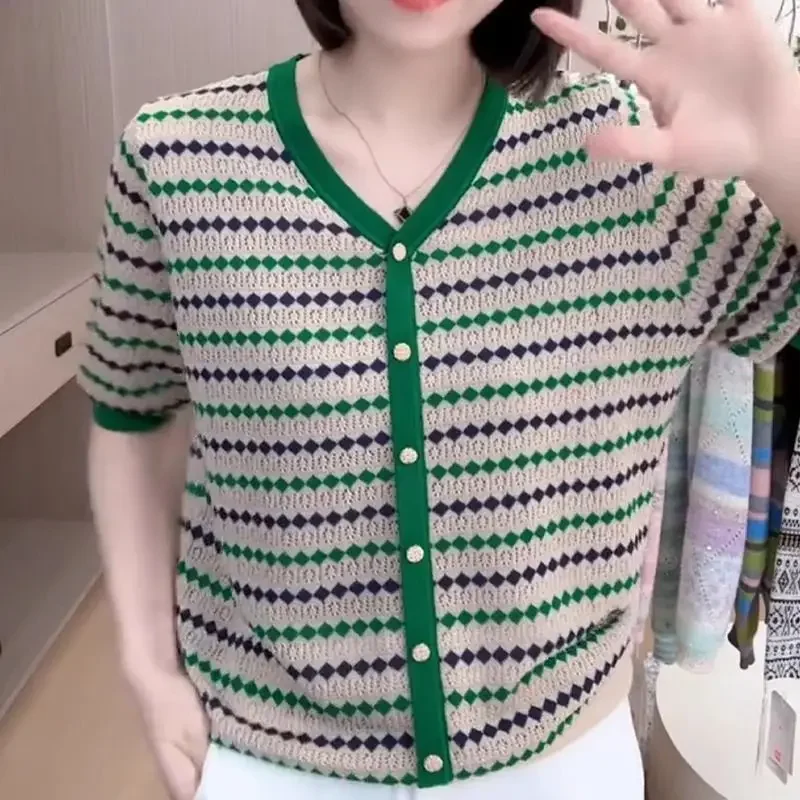 New Summer Large Size Women's Niche Fashion Contrasting Striped Green Short-sleeved Knitted T-shirt view 4