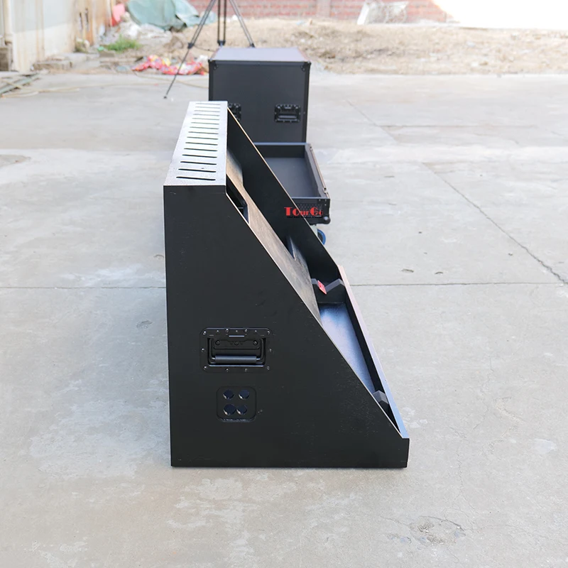 Waterproof Aluminum 55'' Confidence Monitor Carrying Black Flight Case - Image 5