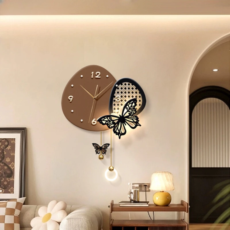 Lamp Retro Wall Clocks Hanging Butterfly Antique Cute Wall Clocks Creative Room Reloj De Pared Para Sala Home Decoration