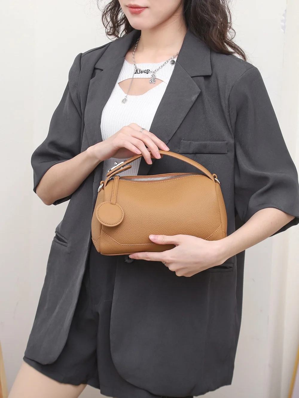 

Women's Natural Cow Leather Crossbody Boston Bag Ladies Retro Luxury Designer Cowhide Handbags Female Soft Leisure Shoulder Bags