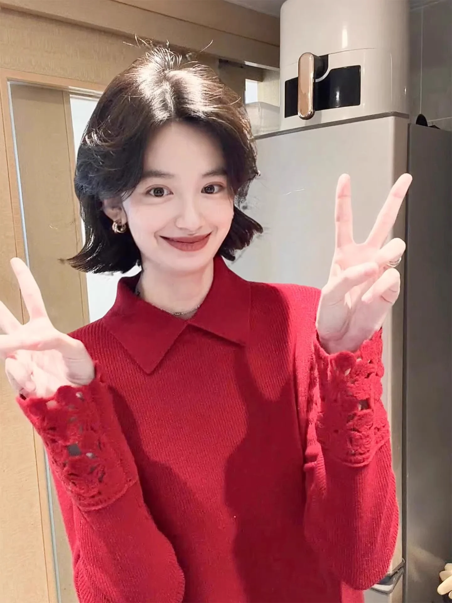 

Красный вязаный топ с длинным рукавом для женщин, осенне-зимний, новогодний, с вырезами, теплый, мягкий, в корейском стиле, модный.