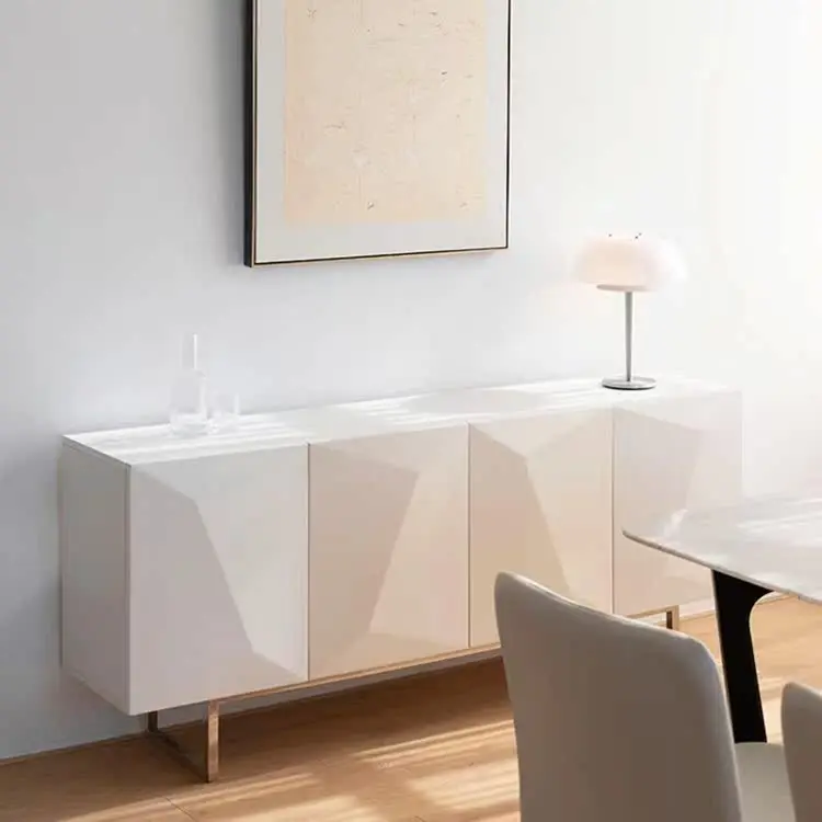 Italienischer Beistellschrank. Moderner, minimalistischer Wohnzimmerschrank