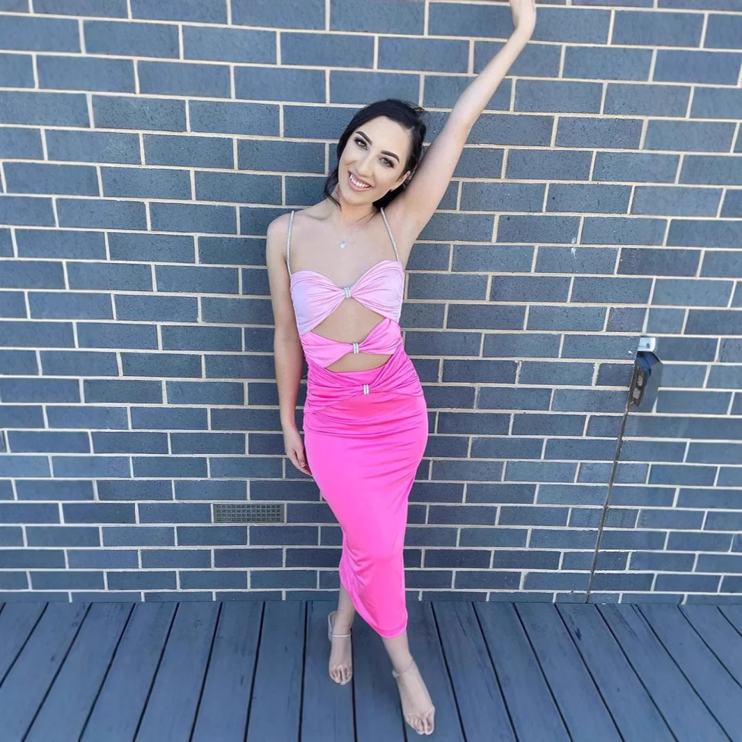 Sexy Back-Exposed Spaghetti Strap Kleid Temperament Eingewickelt Brust Farbmischung Lange Sommer Party Streetwear Bodycon Kleider