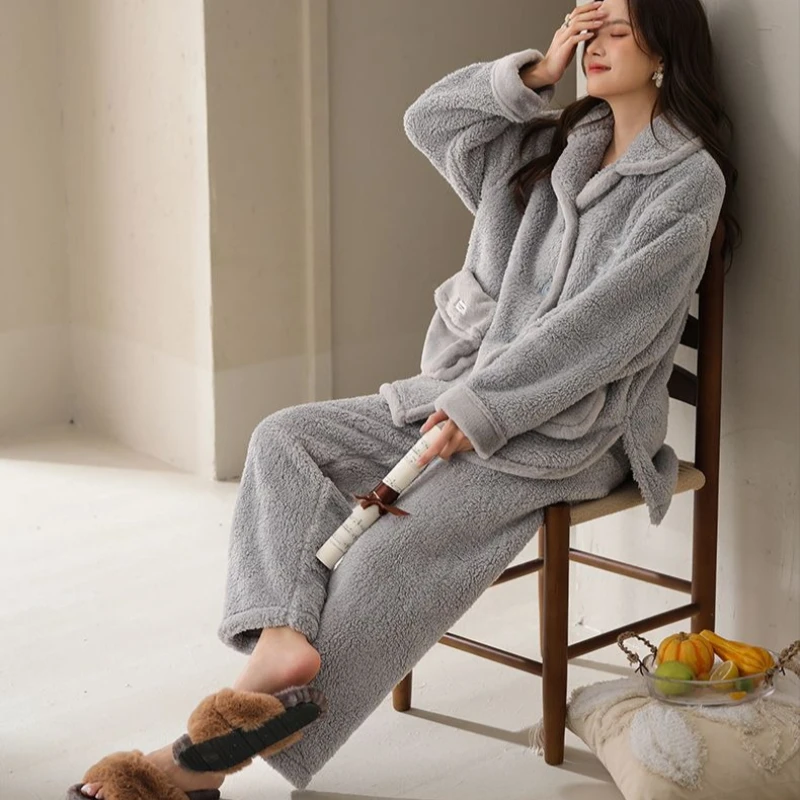 Women's Autumn and Winter New Coral Fleece Fleece Set High Gram Weight Can Be Worn Outside Warm Loungewear Set Thickened Pajamas