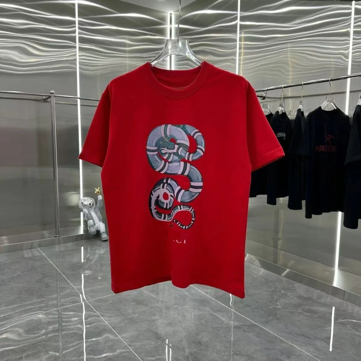 

Новая летняя модная брендовая футболка с серебряным кольцом и змеей, ограниченная серия, футболка с короткими рукавами и круглым вырезом, свободный топ с принтом, универсальный