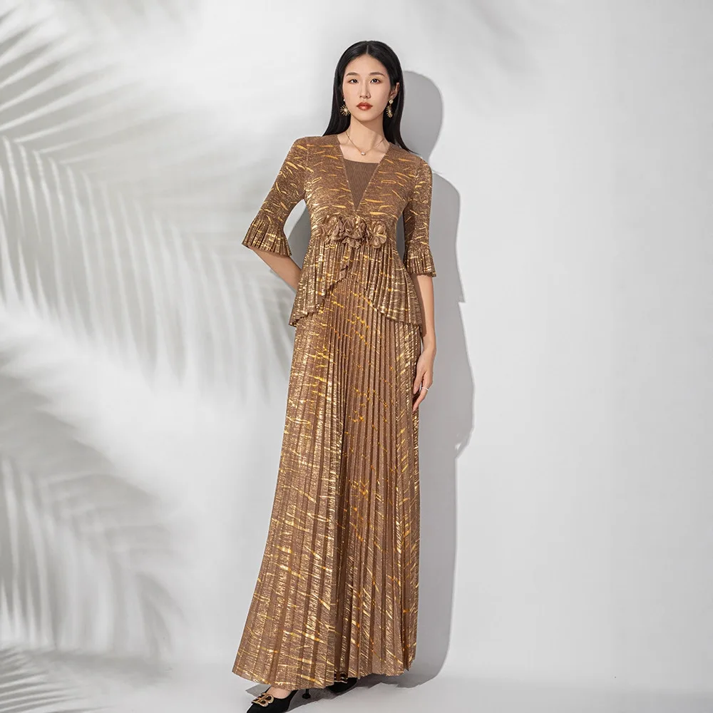 

Miyake Pleated High-end Fashion New Three-dimensional Flower Pleated Bronzing Elegant Loose Waist Long Fake Two-piece Dress