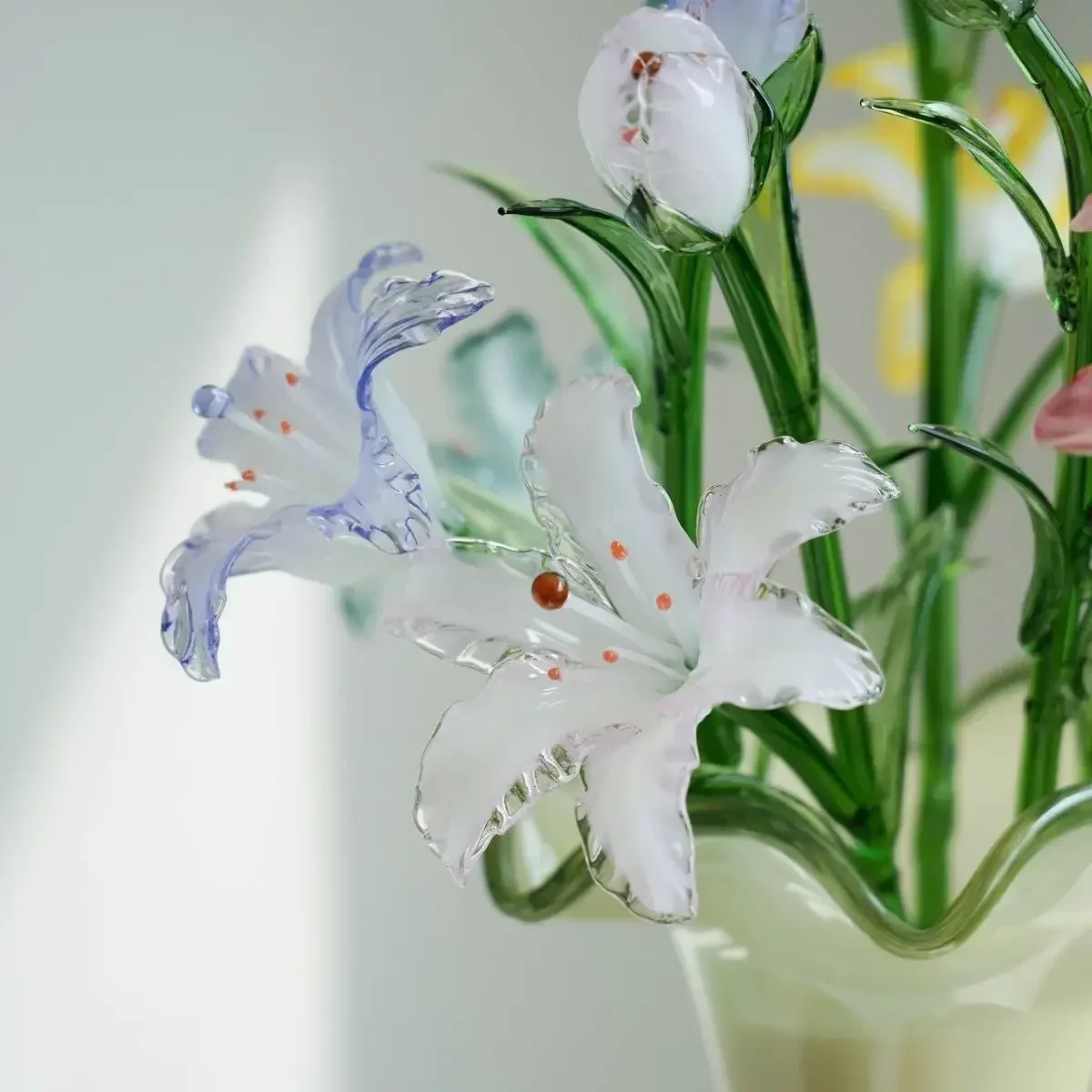 Glazed pure handmade high-end lily ornament home high-end glazed vase
