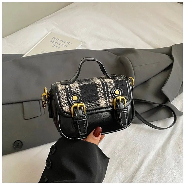 حقيبة يد نسائية ريترو 2025، محفظة كتف متعددة الاتجاهات من الجلد الطبيعي، حقيبة صغيرة عتيقة للتنقل في العمل والمواعدة