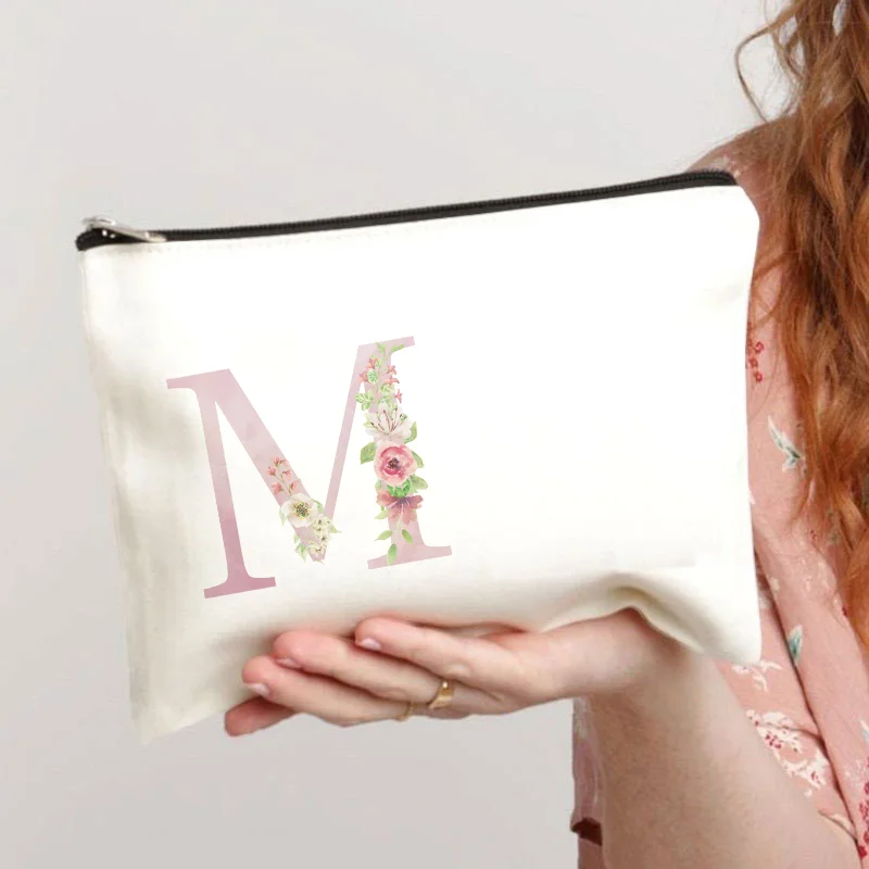 Bolsa de maquillaje con nombre personalizado para mujer, estuche de lona con flores y alfabeto, ideal para regalo de despedida de soltera, viaje y boda