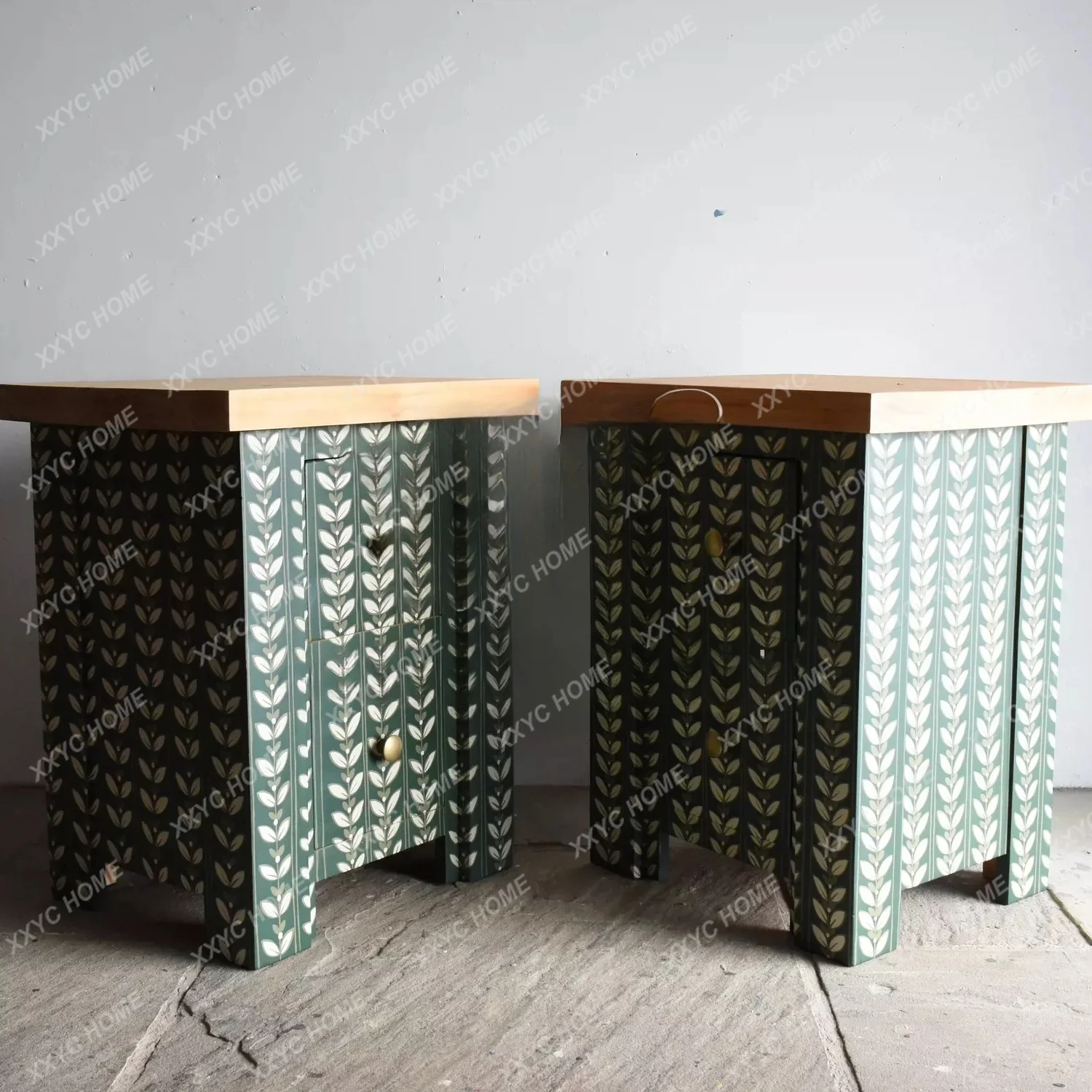 Style Solid Wood Hand Painted Forest Green Nightstand Bedside Table for Bedroom Custom Furniture