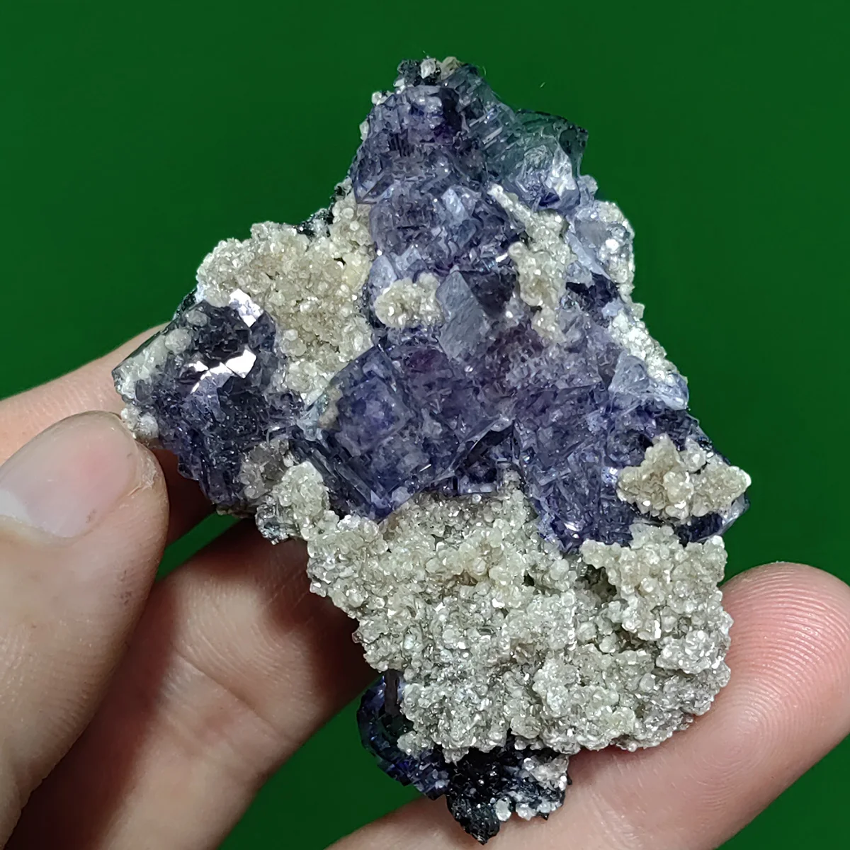 C1-1B Natural Fluorite Cluster Mineral Specimens Gem Stones and crystals Yao gang xian mine