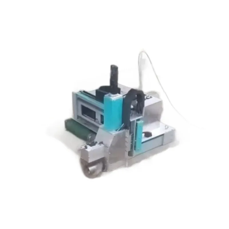 Leveling robot, mortar floor leveling robot, leveling robot