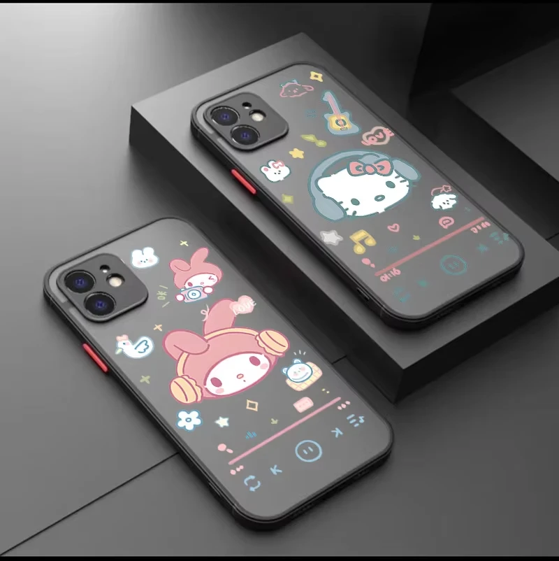 

Чехол Hello Kitty для Apple iPhone 11 15 16 14 13 12 Pro 7 XR X XS Max 8 Plus 6 6S SE 2022 15Pro Черный матовый телефон Funda Cute