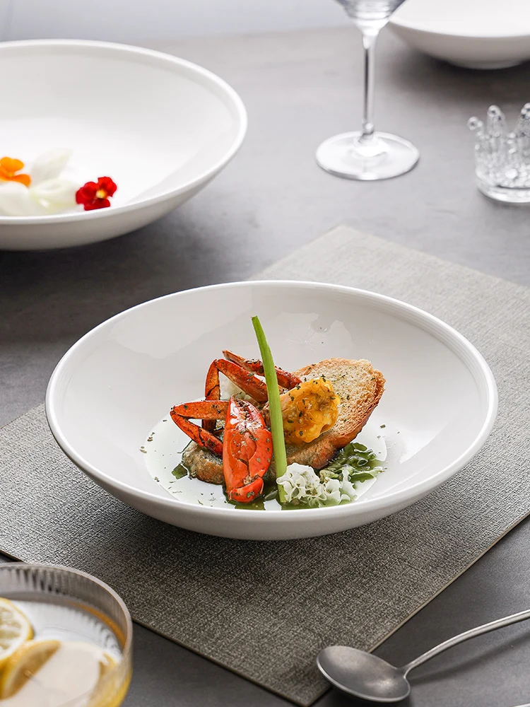 

Creative Chinese Sle Cerc Di Deep Soup Plate High Aesthetic Value Special Dining Utensils for Hotels And Clubs