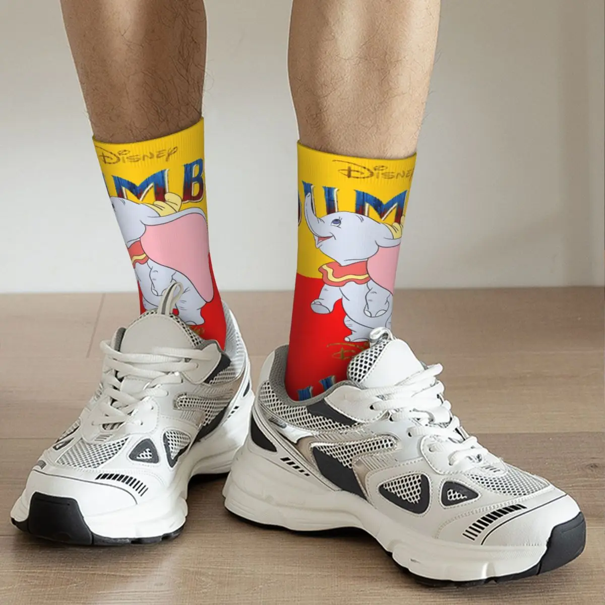 Calzini da uomo con elefante carino Vintage Harajuku Disney Dumbo Film Street Style novità Pattern Crew Sock