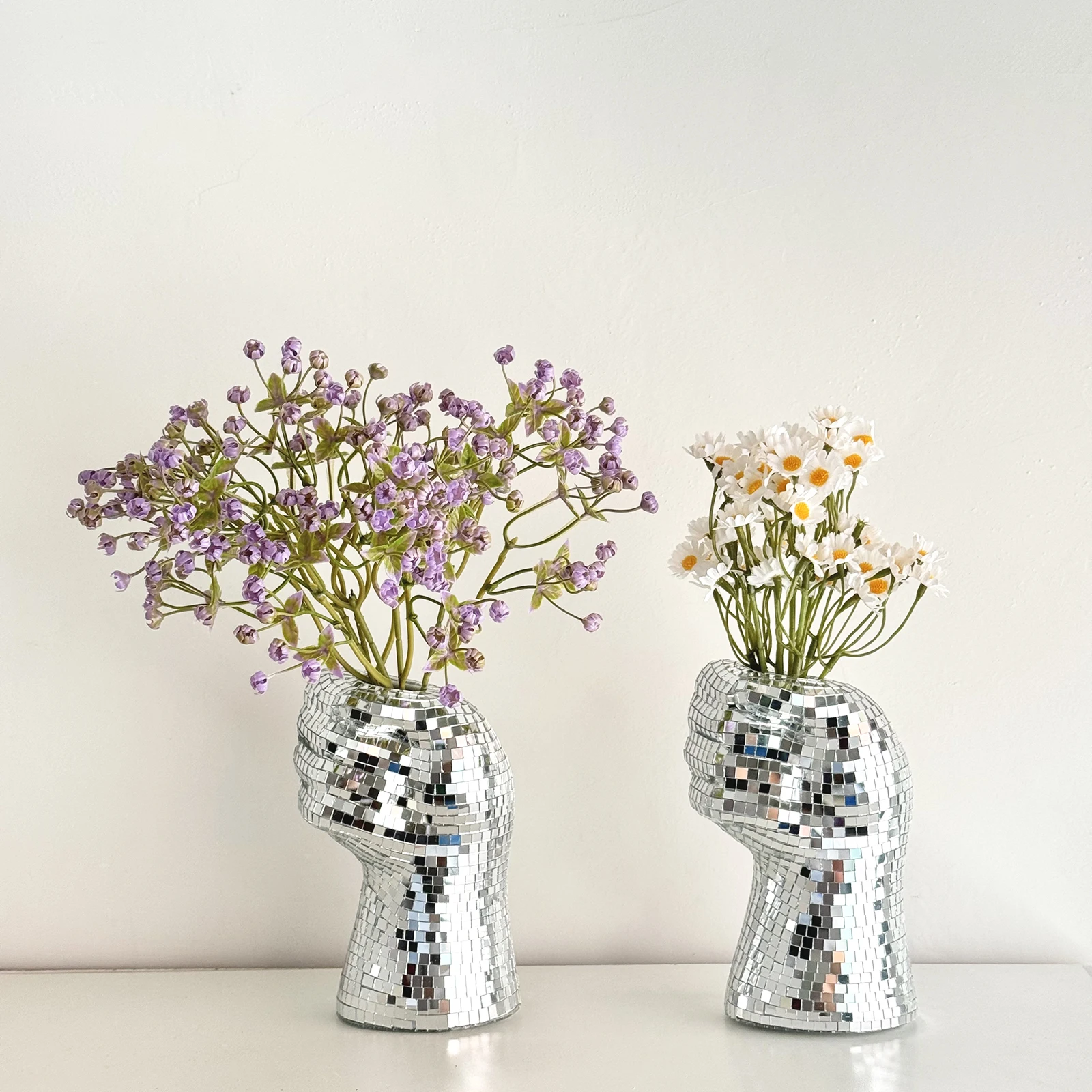 

17cm Hand Shape Disco Vase Mirror Tiles Flower Bottle Funky Home Decor Modern Aesthetic Decorative Arm Vase for Home Office