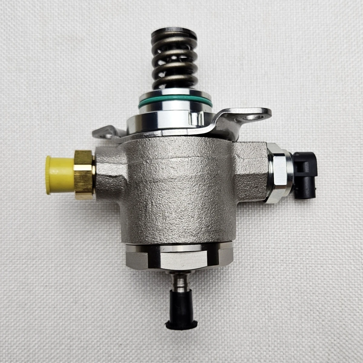 แรงดันสูงปั๊มสําหรับVW GTI Jeta A4 Q5 TT 2.0T 06J127025K 06J127025L 06J127025M 06J127025Q