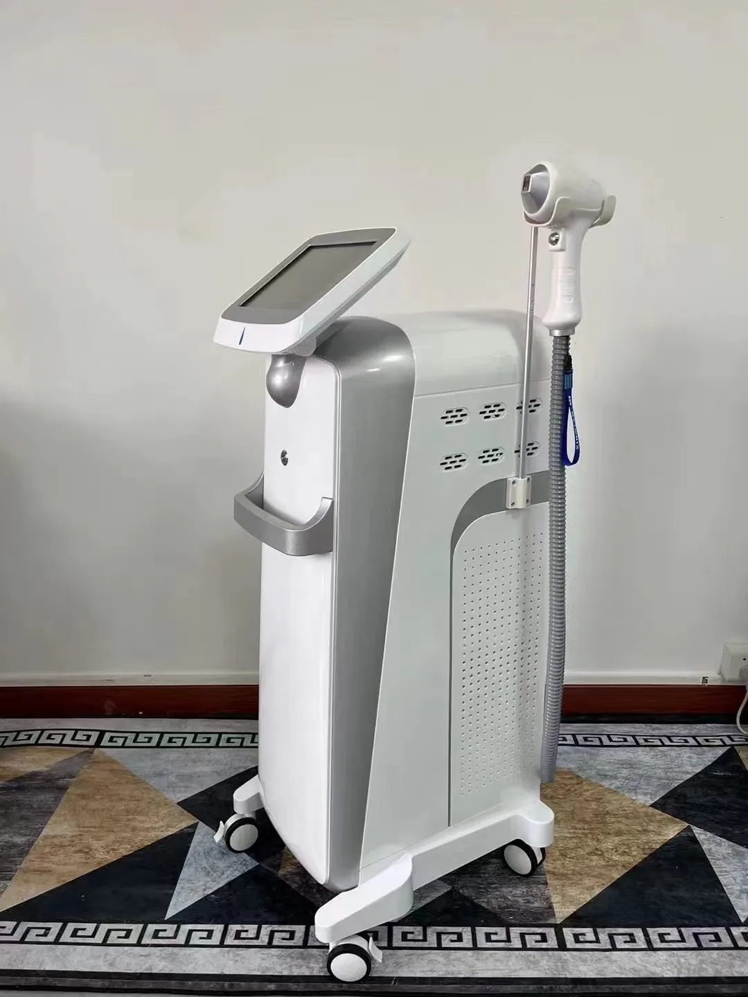 808 جهاز تجميل البشرة، تبييض وتجديد شباب البشرة، إزالة البقع وإزالة الخلد، صالون تجميل لإزالة الألوان مع متعة متعددة