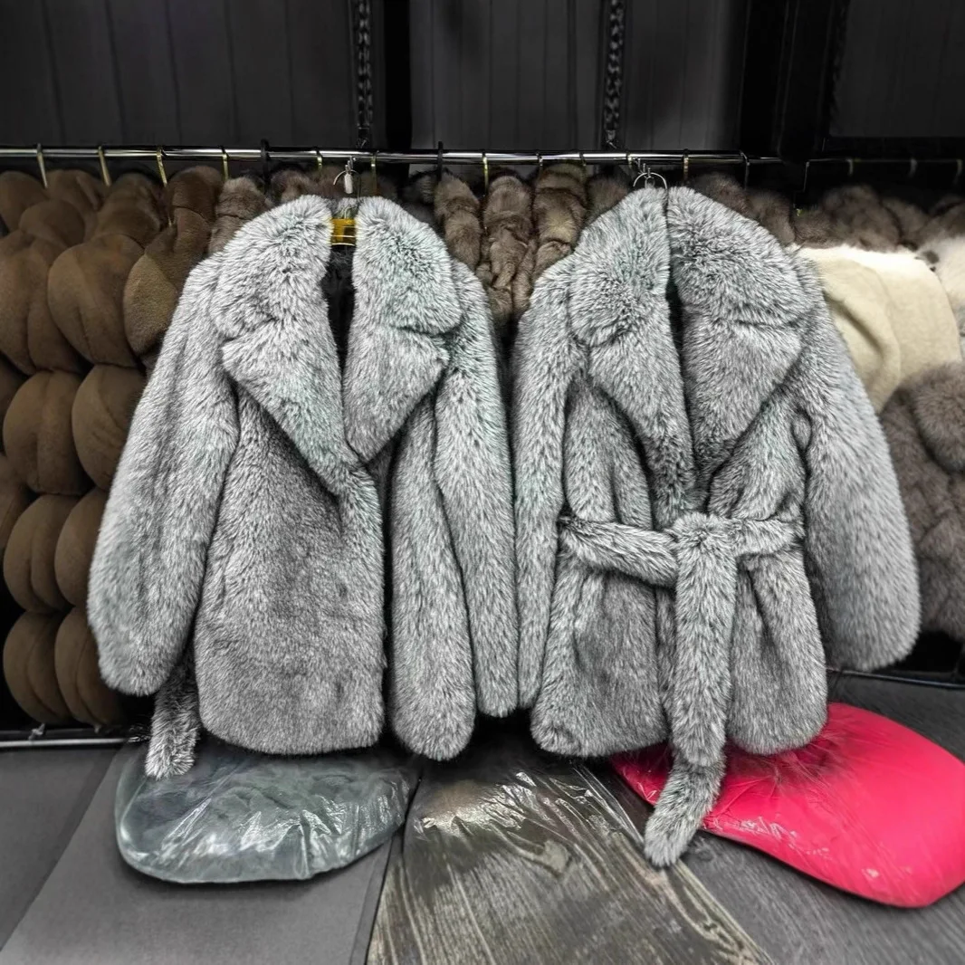 เสื้อโค้ทขนเฟอร์เทียมผู้หญิง ความยาวปานกลาง สไตล์ Y2k สตรีทแวร์ แต่งลูกไม้ ผูกเชือก หนา อุ่น ลายถักเปิดด้านนอก เสื้อคลุมสำหรับฤดูใบไม้ร่วงและฤดูหนาว