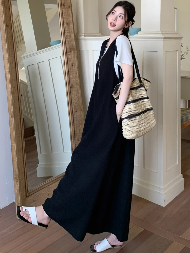 NYFS ชุดสตรีฤดูร้อนหลวมพลัสขนาดแขนสั้น 2 ชิ้นชุดวันหยุด T เสื้อ + ชุดสีดํา Robe Ete femme Elbise 2025 ใหม่