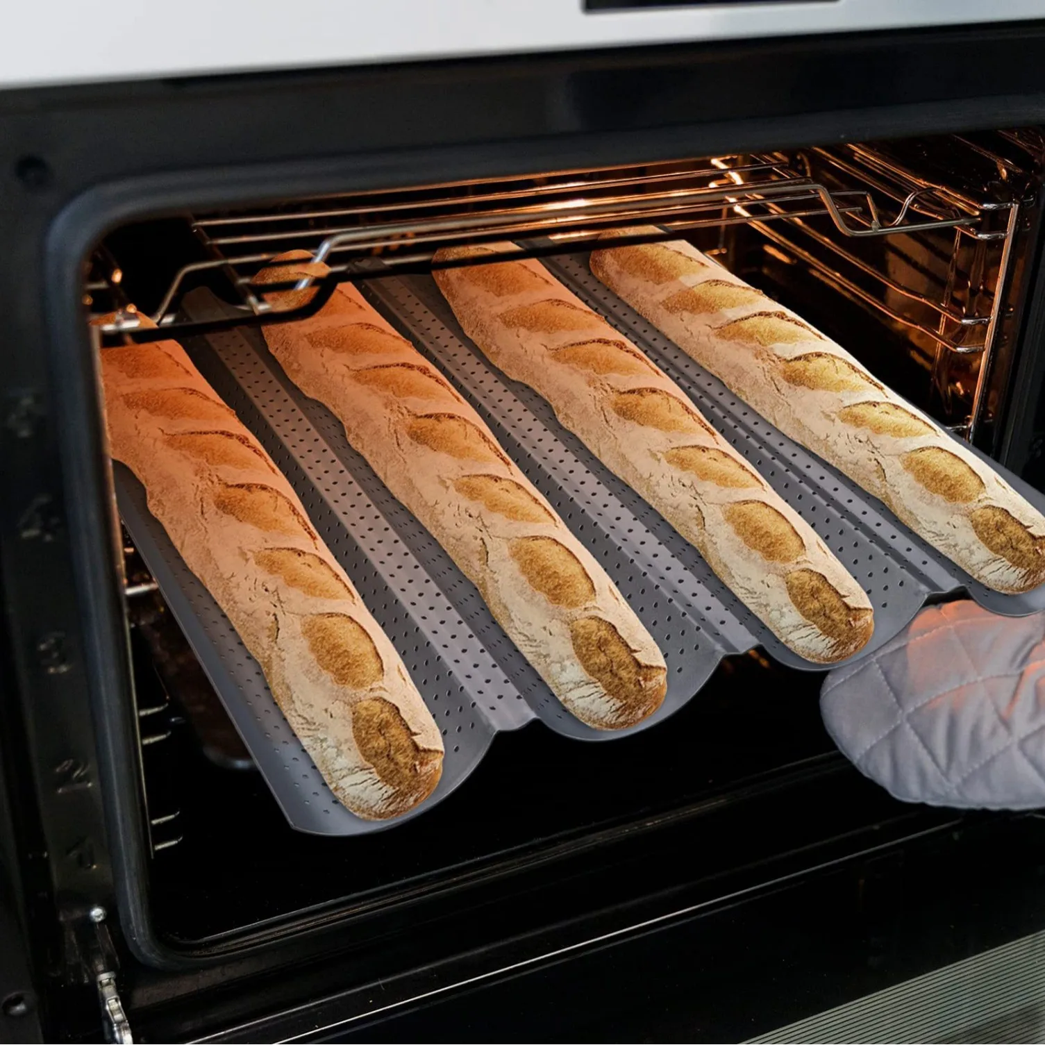 French Bread Baking Pan Nonstick Perforated Carbon Steel Baguette Pan Cake Oven Pastry Tray French Bread Bake Mold Toaster Tool