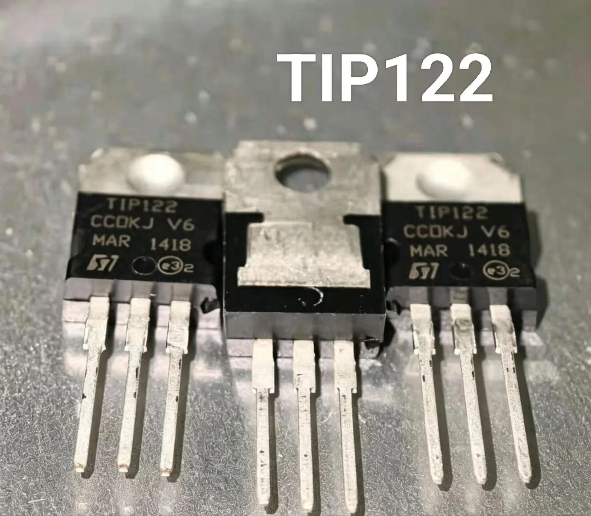 TIP122 Brand New ST TO-220