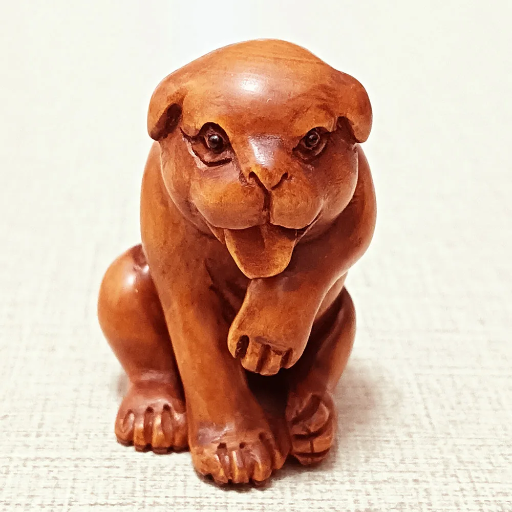 Y145, 20 Years Old 2 INCH Japanese Boxwood Hand Carved Netsuke Sculpture Miniature : Dog Rest