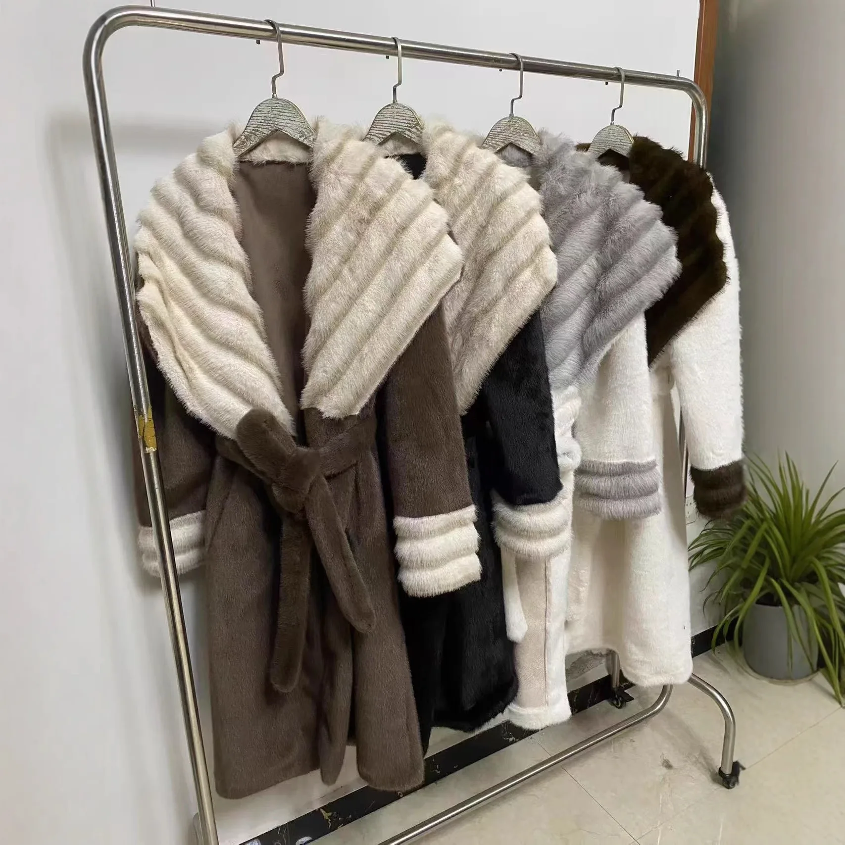 Women Coats Casual Faux Fur Lace Up Long Sleeves Fur Collar V Neck Thick Warm Wide Waisted Loose Jackets Y2k 2025 Autumn Winter