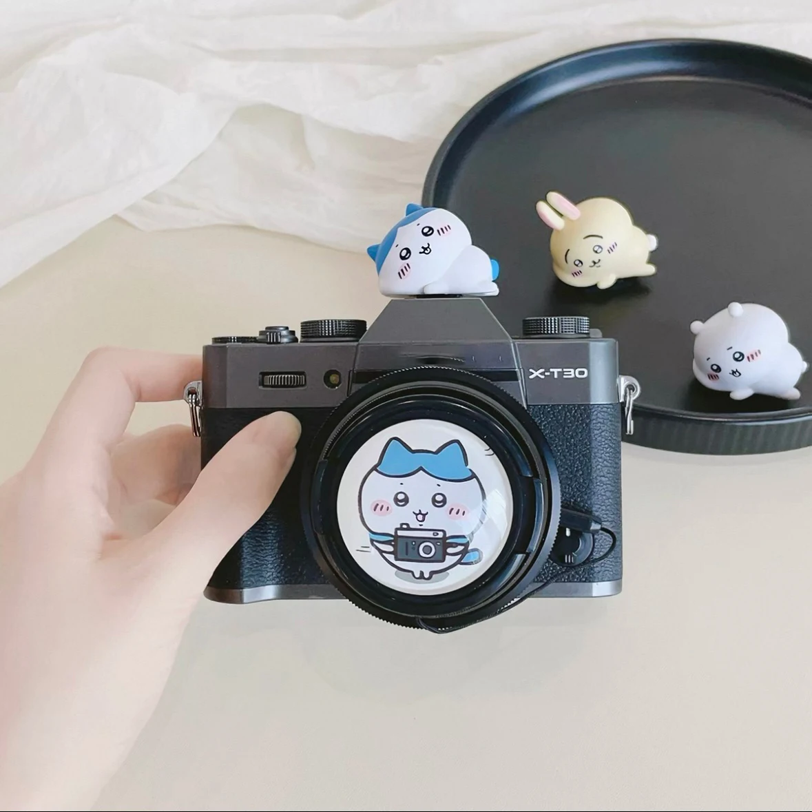 Tapa de lente de cámara con diseño de Chiikawa, compatible con Canon, Sony, Fujifilm, linda tapa de lente Hachiware Usagi de 37-86 mm, decoración para cámara