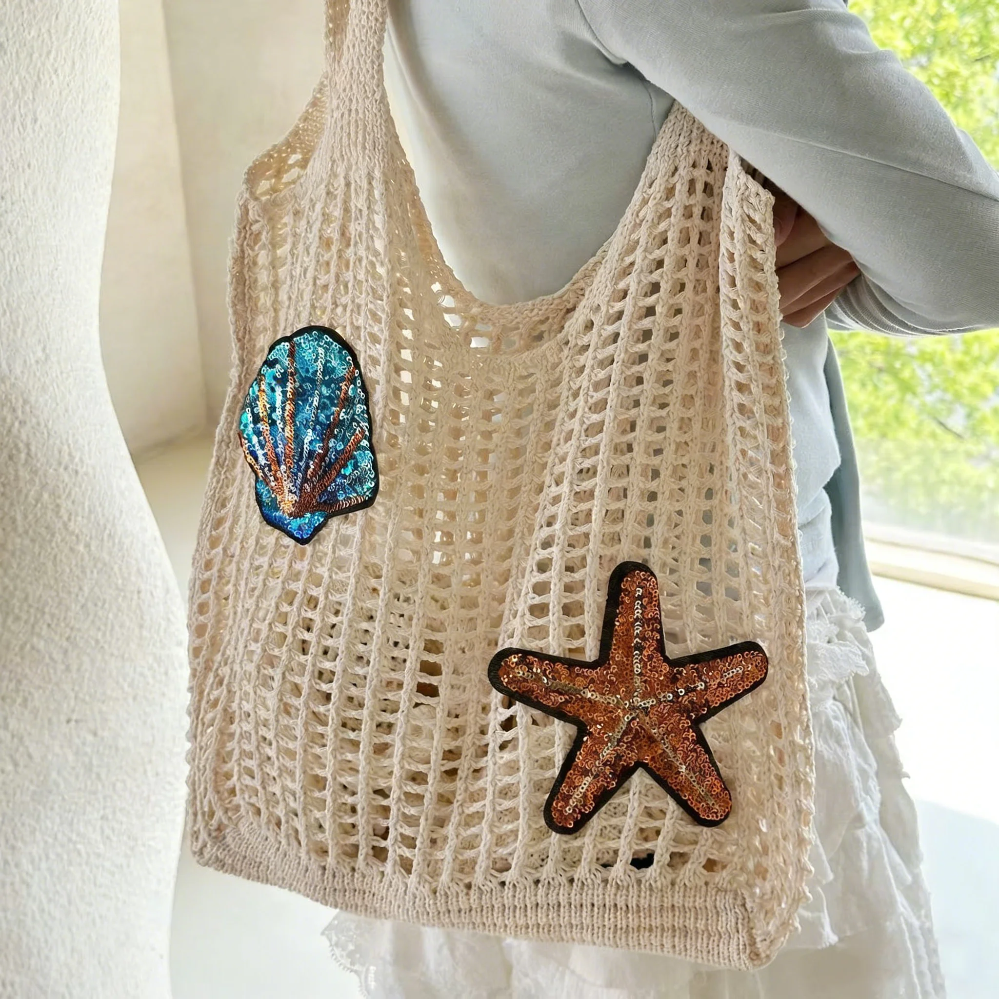 

Новая сумка-тоут с вырезами и узором в виде морских звезд, большая вместительная сумка через плечо, повседневная, простая, стильная, летняя сумка на плечо.