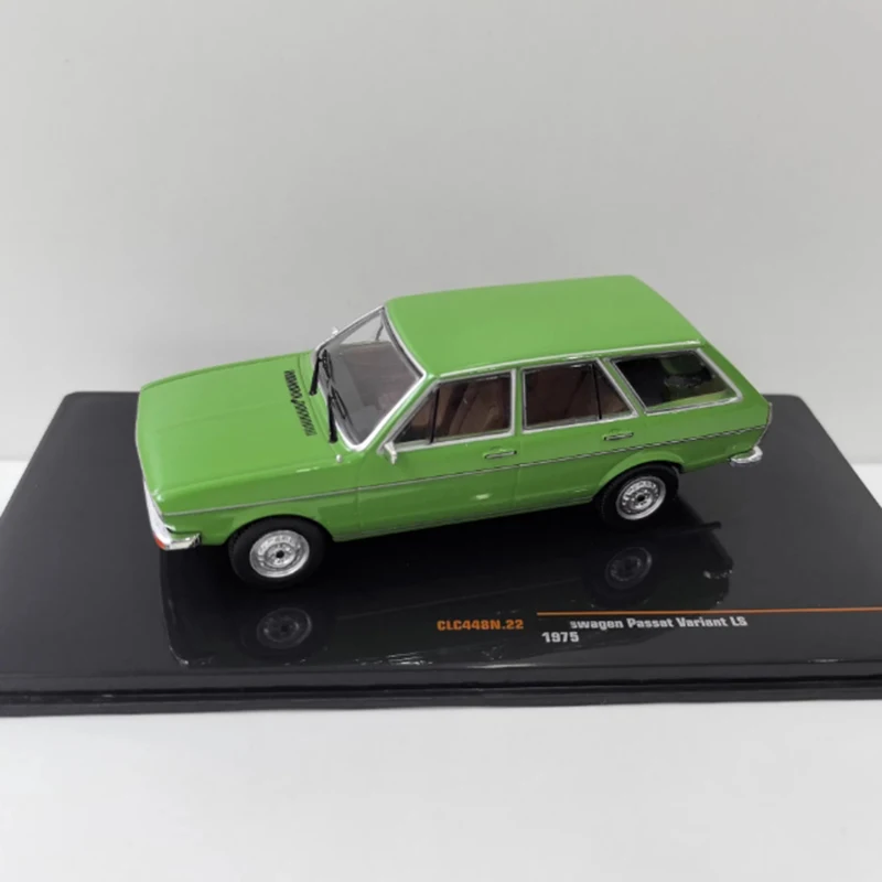 

IXO масштаб 1/43 Varant LS 1975, имитация сплава, модель автомобиля, статическая коллекция, украшенные праздничные подарки, игрушки, сувенирный подарок