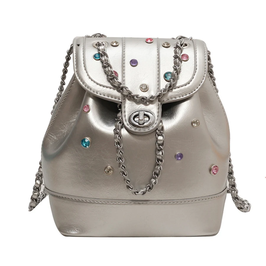 Mochila coreana con cadenas de diamantes de colores para mujer, bolso de hombro de cuero con cera de aceite, mochila de viaje negra, otoño