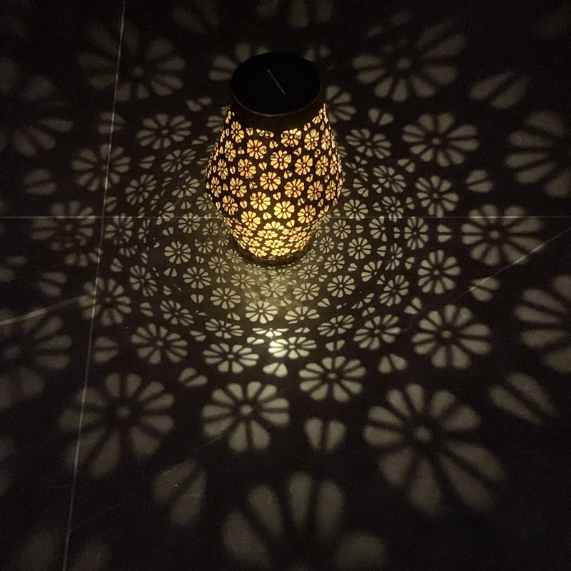 Iron Art Solar Outdoor Light Lawn Chrysanthemum Pattern Projection Light Metal Craft Courtyard Ornament Light